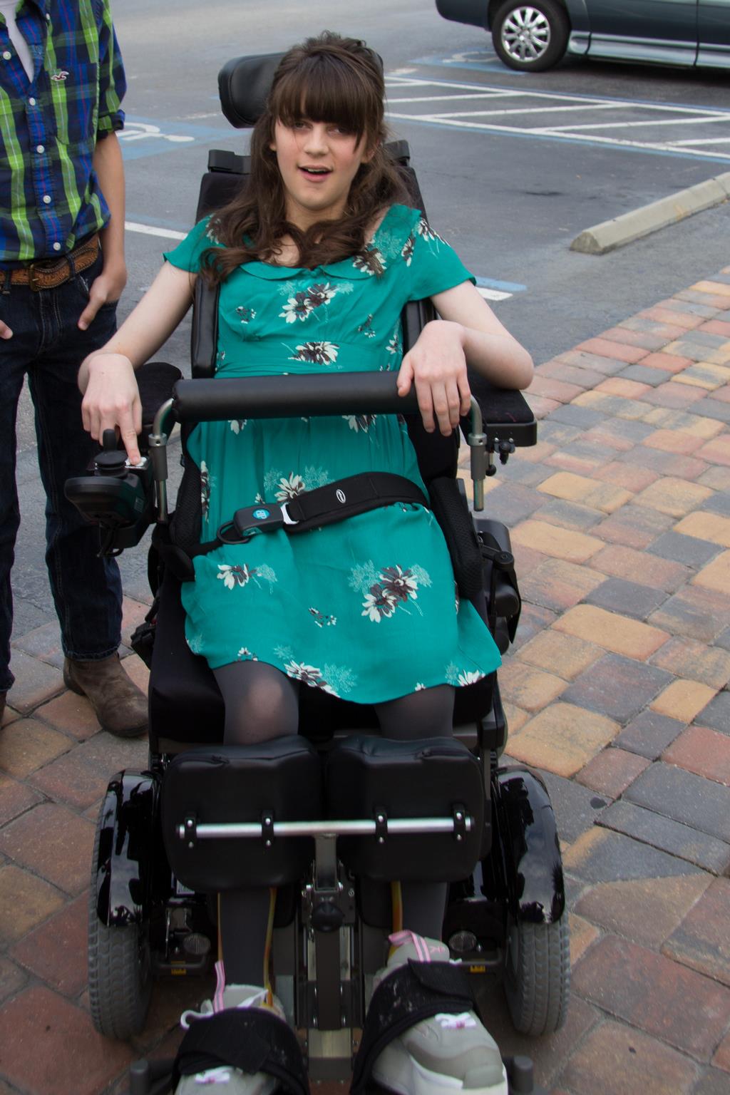 How Does a Quadriplegic Workout \u0026 How Can They Possibly Play Sports!?  Here's Your New Years Resolution Motivation - Diary of a Wheel Girl, image size:1024x1536