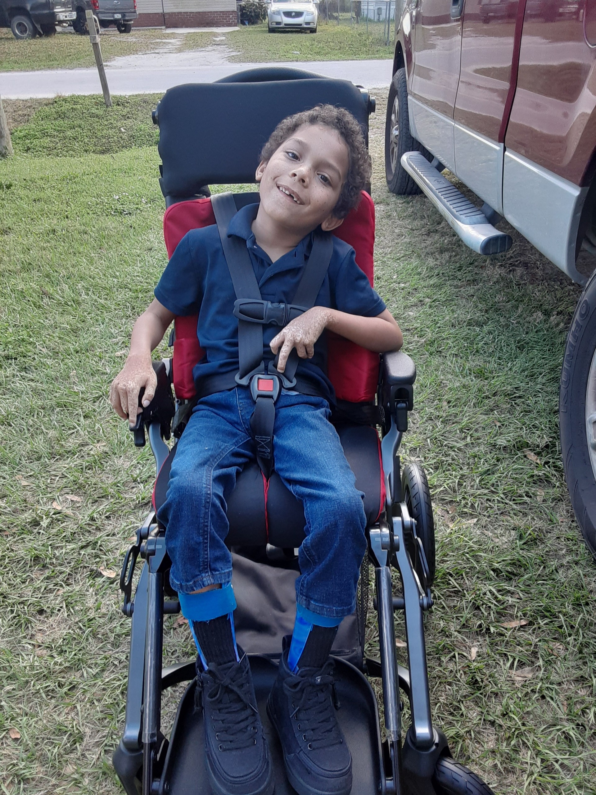 meet-stanley-wheelchairs-4-kids